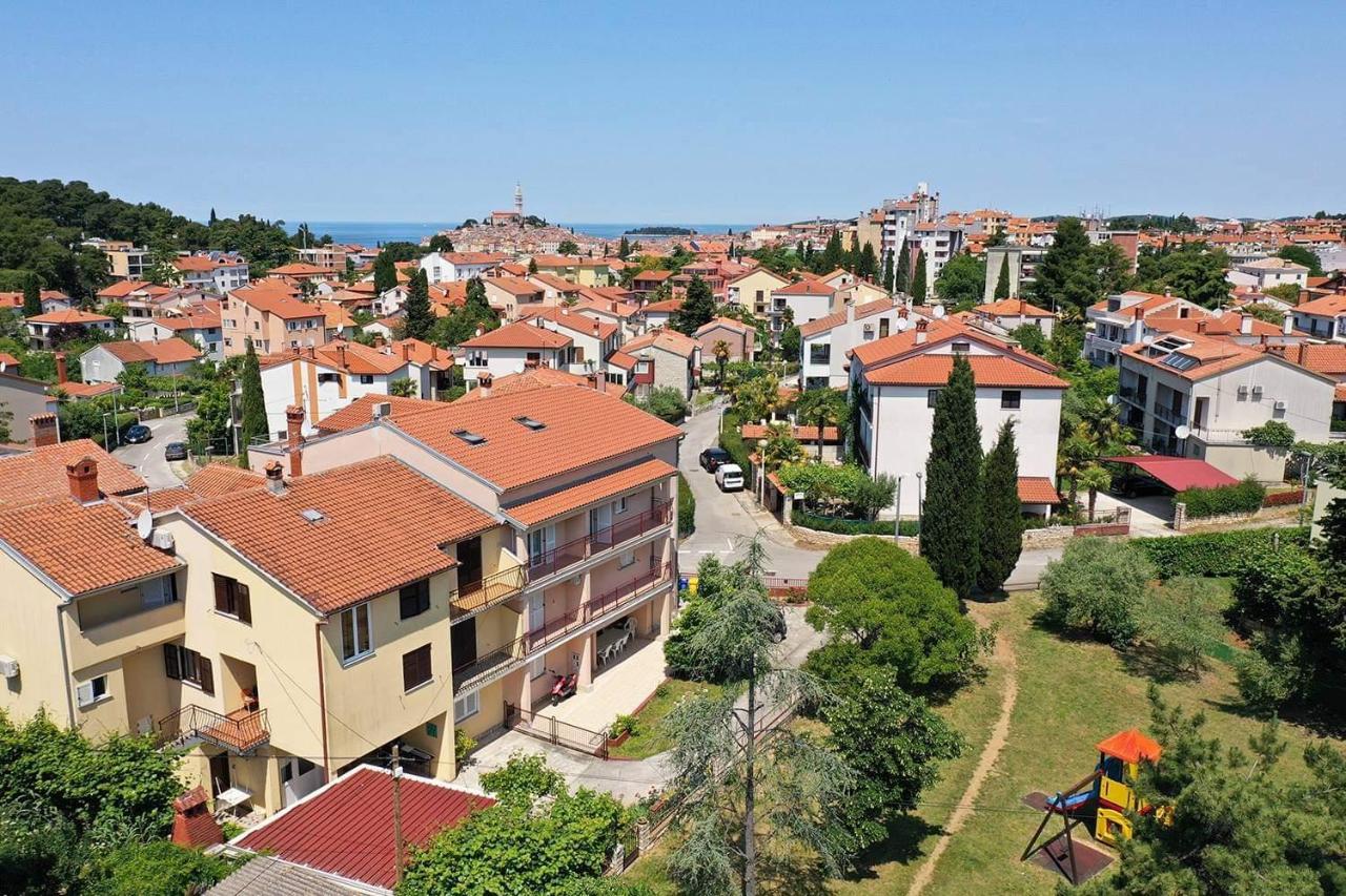 Apartment Nina Rovigno Esterno foto
